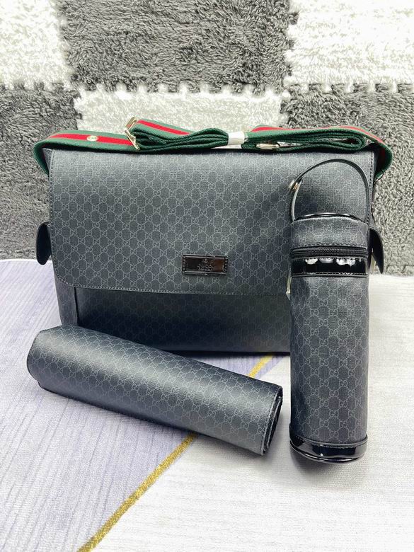Gucci 42x30x15cm CX 15