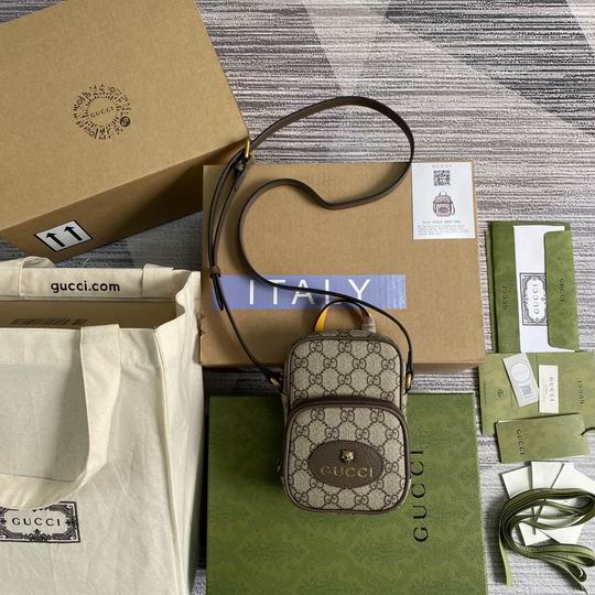 Gucci 658556 12x16x7cm CN