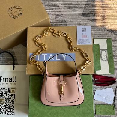 699651 19X13X3cm MP 3