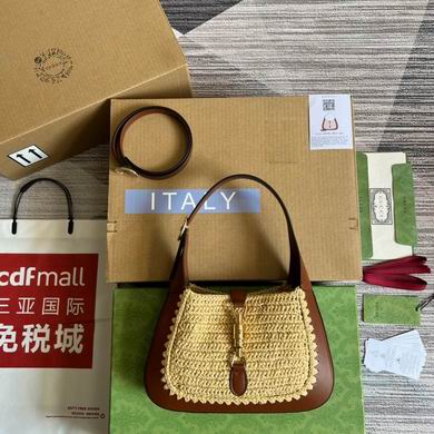 636709 27.5X19X4cm MP