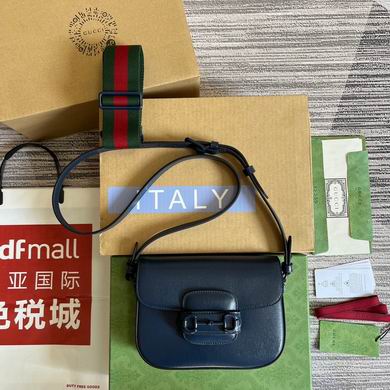 Horsebit 726226 20.5X14.5X5cm MP 5colour