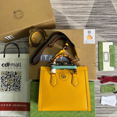 702721 27X24X11cm MP 3