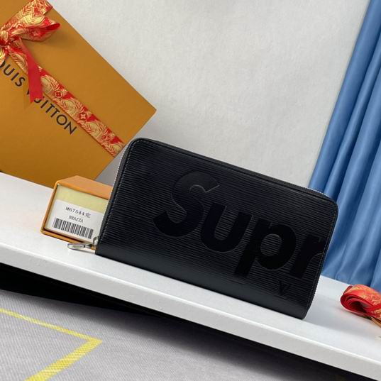 Supreme M67544�� 21x12x2cm gf