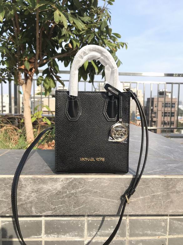 mercer 15X17X6cm 022109 EY 1