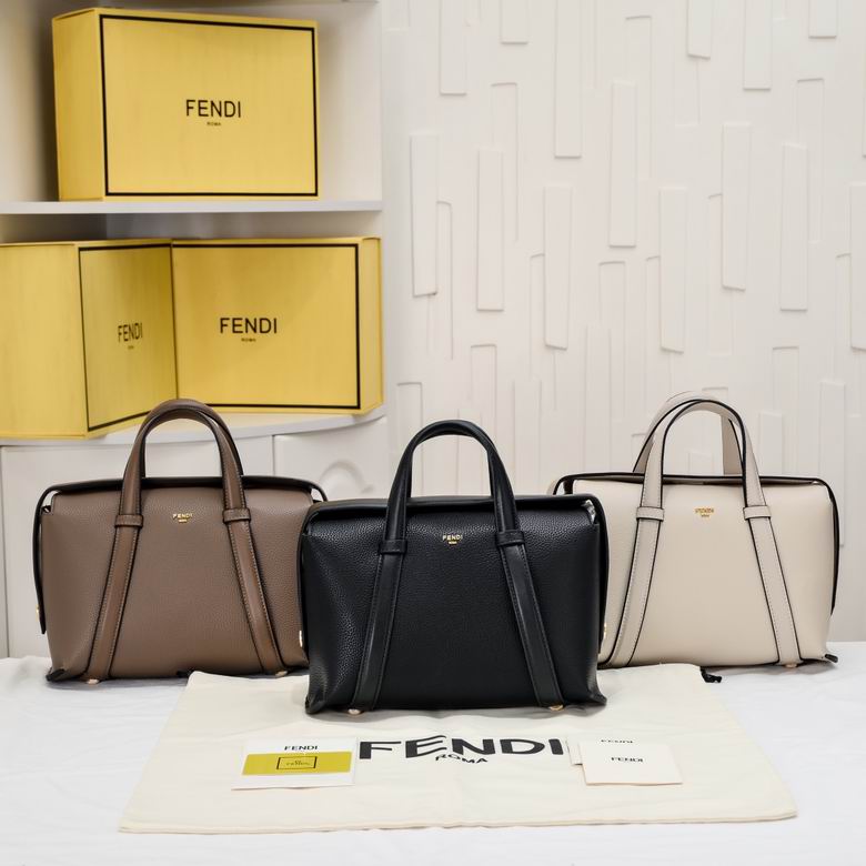 Fendi 3311 27.5x25.5x17.5cm ww