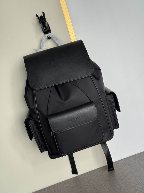 8889 43X28X14cm XM 4