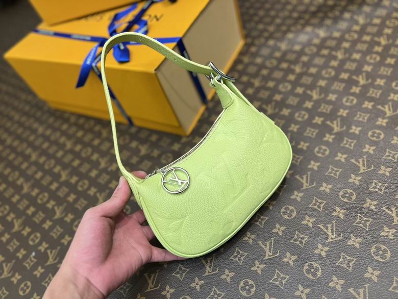 M82425 20.5X11X5cm XM