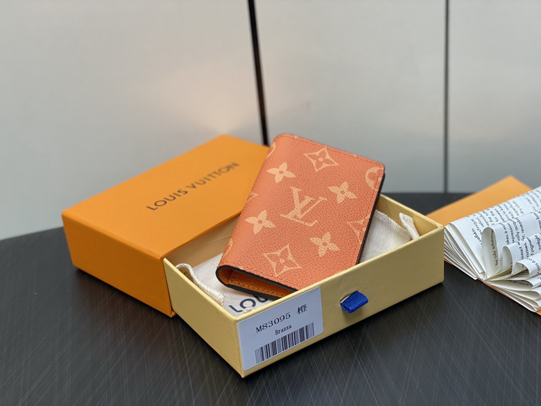 M83095 7.5x11.1x1cm gf