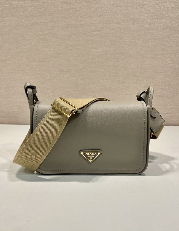 Prada 1BD372 23x15x8.5cm AP.