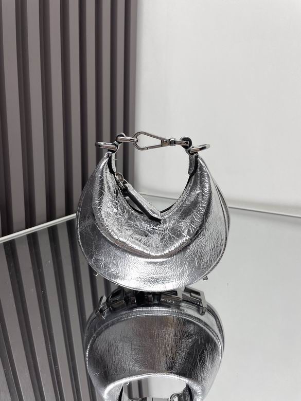 8024B69 16.5X14X5cm H