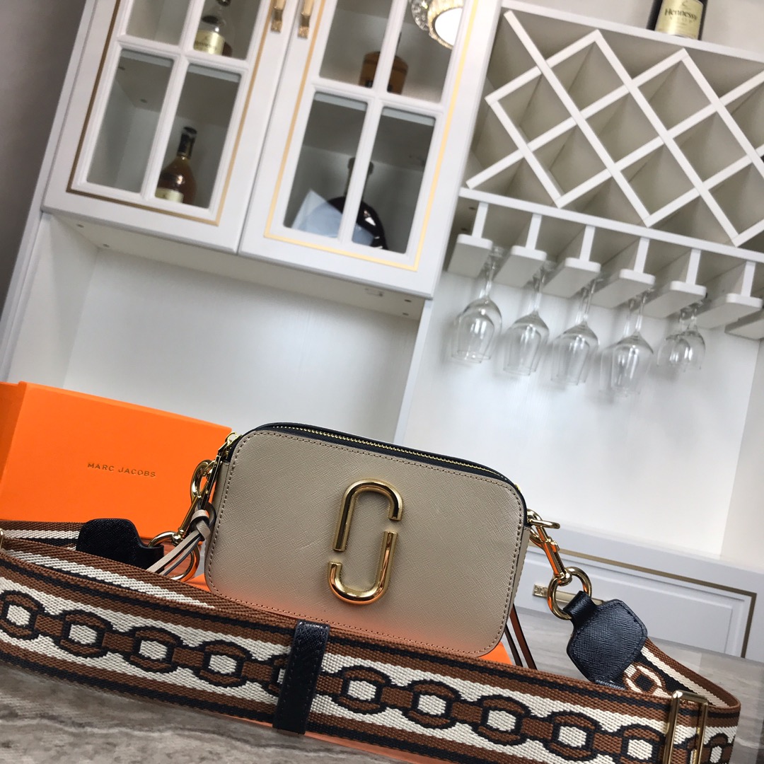 Marc Jacobs 0500 22x13x8cm cd33