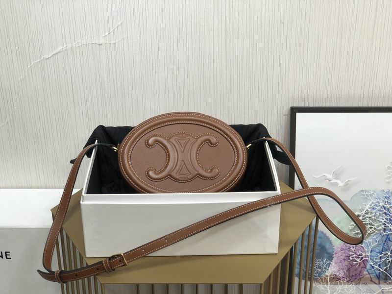 CUIR TRIOMPHE Original