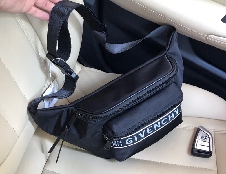 Givenchy wallet 11