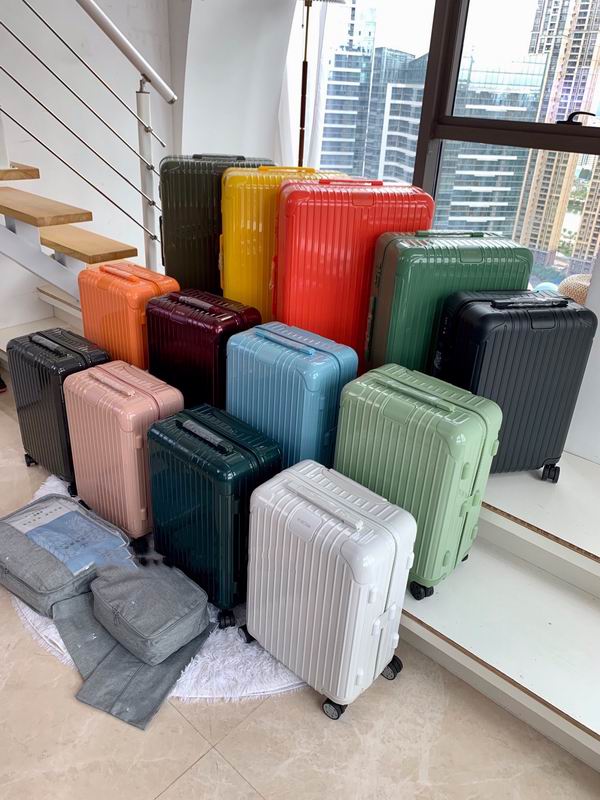 Rimowa  24 28 Inchs QS90080