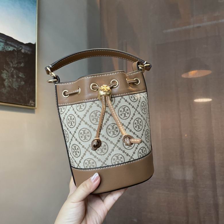 Tory Burch Monogram 80534 18x14x8cm DYh 1