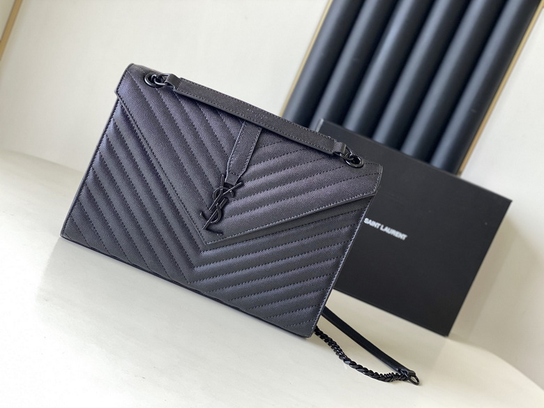 Monogram 26588 31X22X7.5cm 8D 4colour