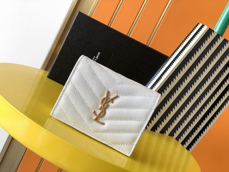 1069 11X8.5X3cm YG 1