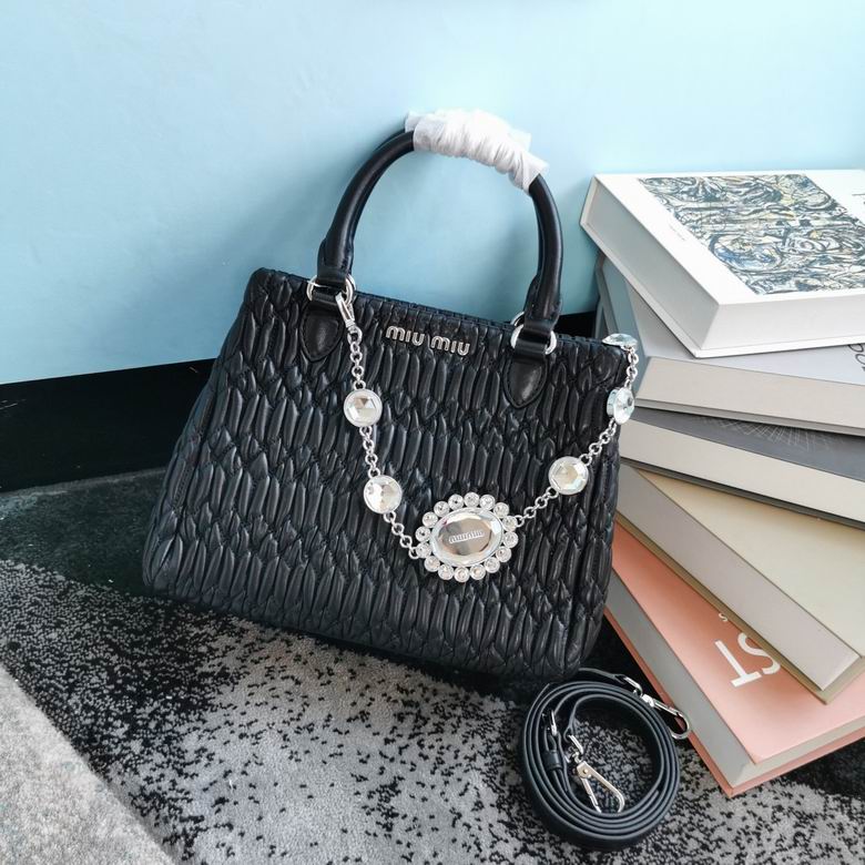 5BA067 24x19.5x13cm RF 3