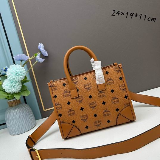 MCM  Munchen 24x19x11cm ww