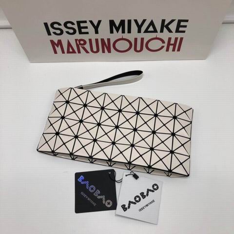 Issey Miyake 31x16x3.5cm Yt5