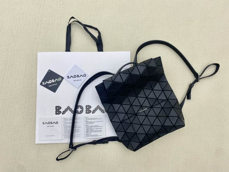 Issey Miyake 35x28x8cm Yt1