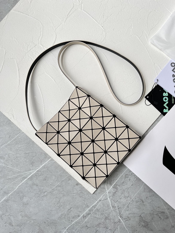 PRISM 19.5X16.0X4cm 082101 YT 6colour