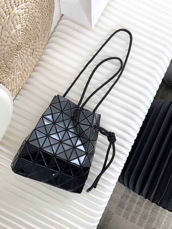 BB81-AG531 24X24cm YT 3