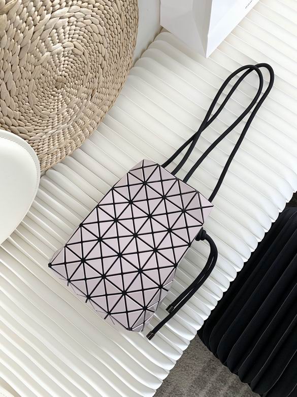 BB81-AG531 24X24cm YT 5