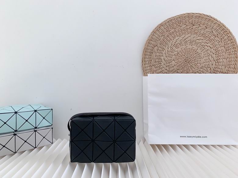 AG801 17X11X5.5cm YT 1