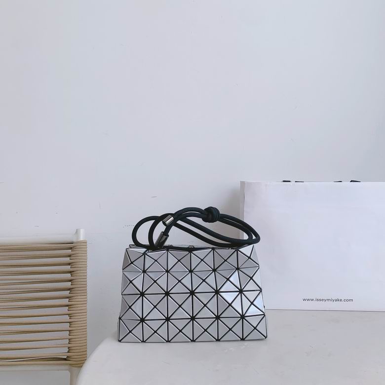 BB35 23.5X16X8cm YT 1