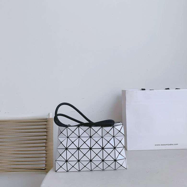 BB35 23.5X16X8cm YT 2