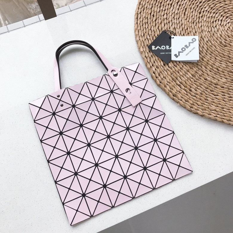 2024  Issey Miyake Handbag 11