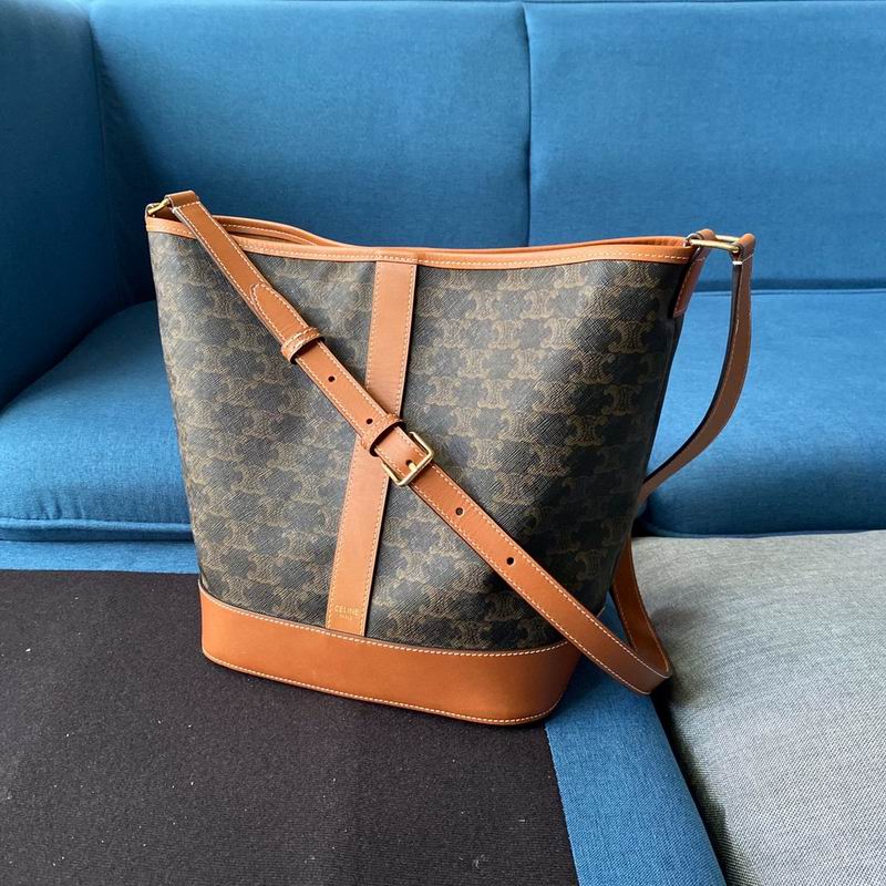 Triomphe 188423 22x16.5x7cm ss 08