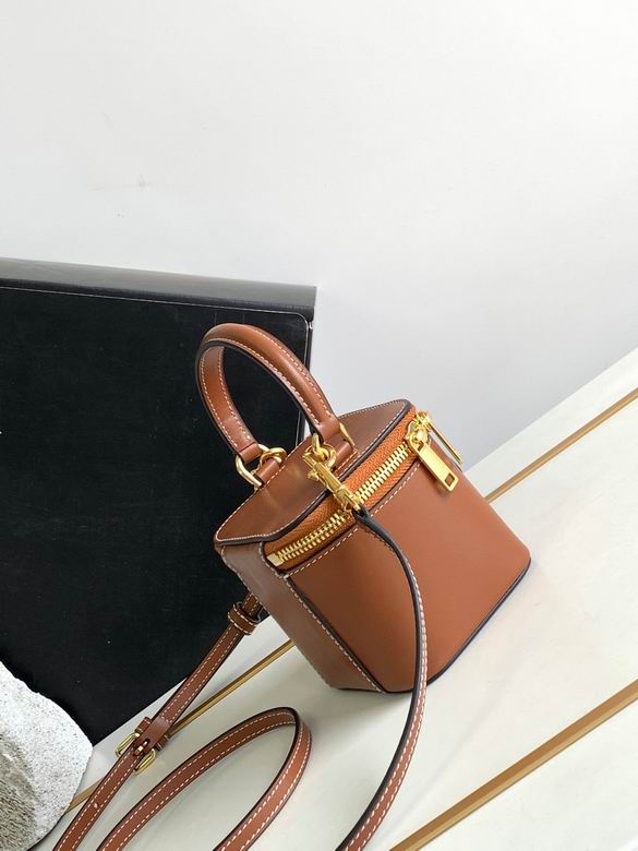 10J763DR8.04LU 9.5X8X9cm SL 3colour