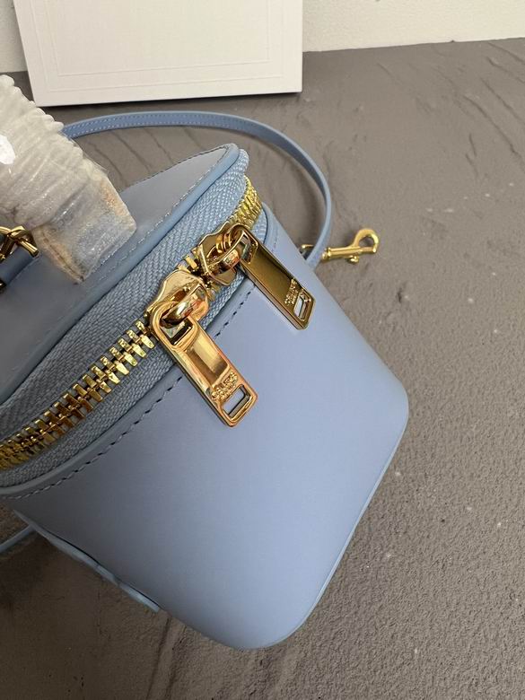 10J763DR8.06CL 9.5X8X9cm SL 2colour