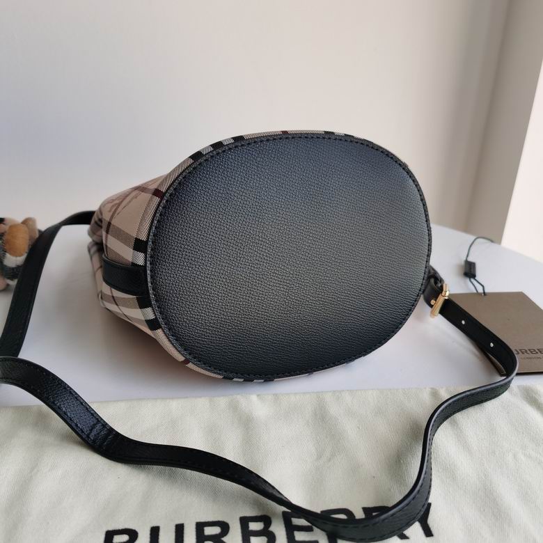 1531 18.5X23X15cm XM 3