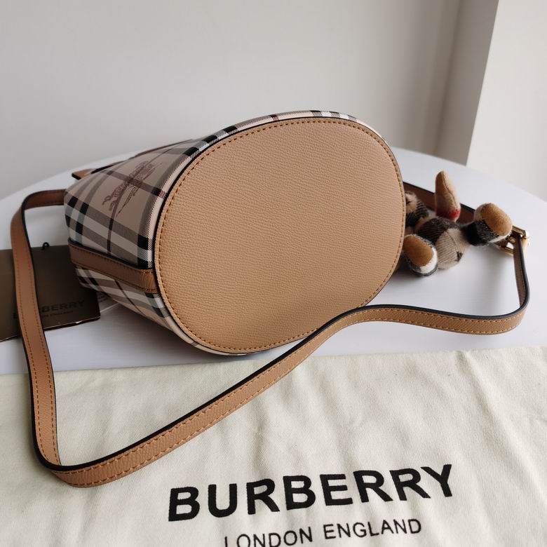 1531 18.5X23X15cm XM 4