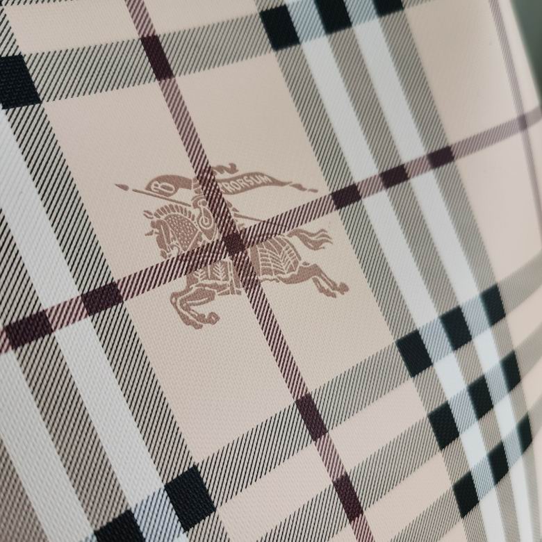 1531 18.5X23X15cm XM 4