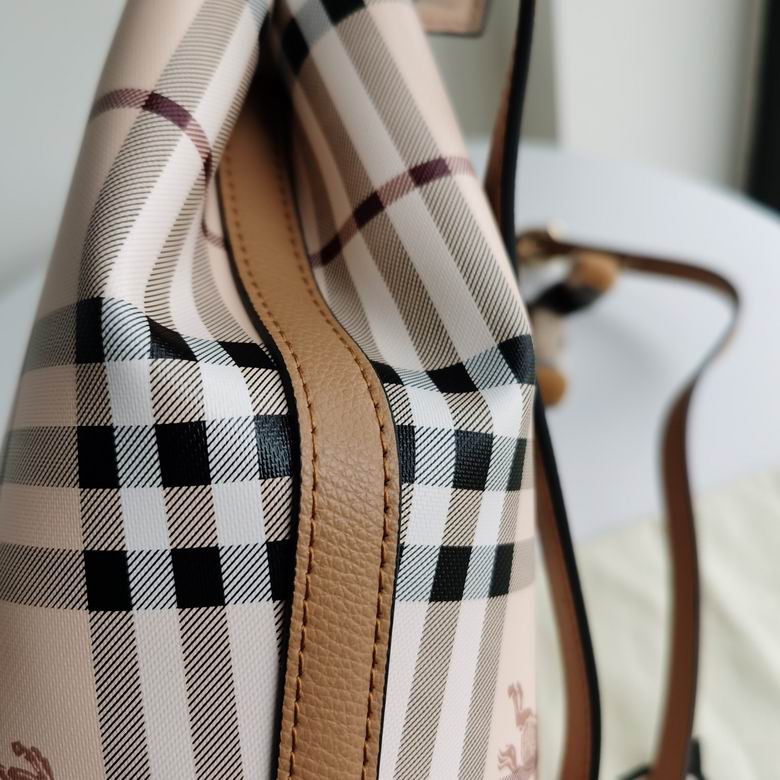 1531 18.5X23X15cm XM 4