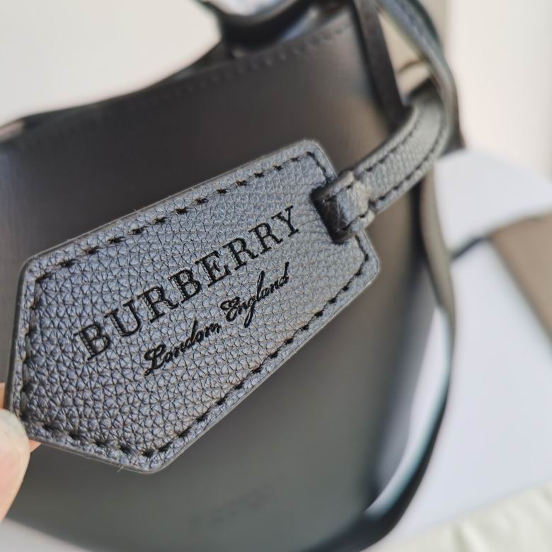 1531 18.5X23X15cm XM 5