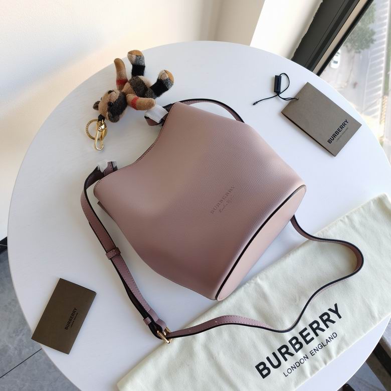 1531 18.5X23X15cm XM 7