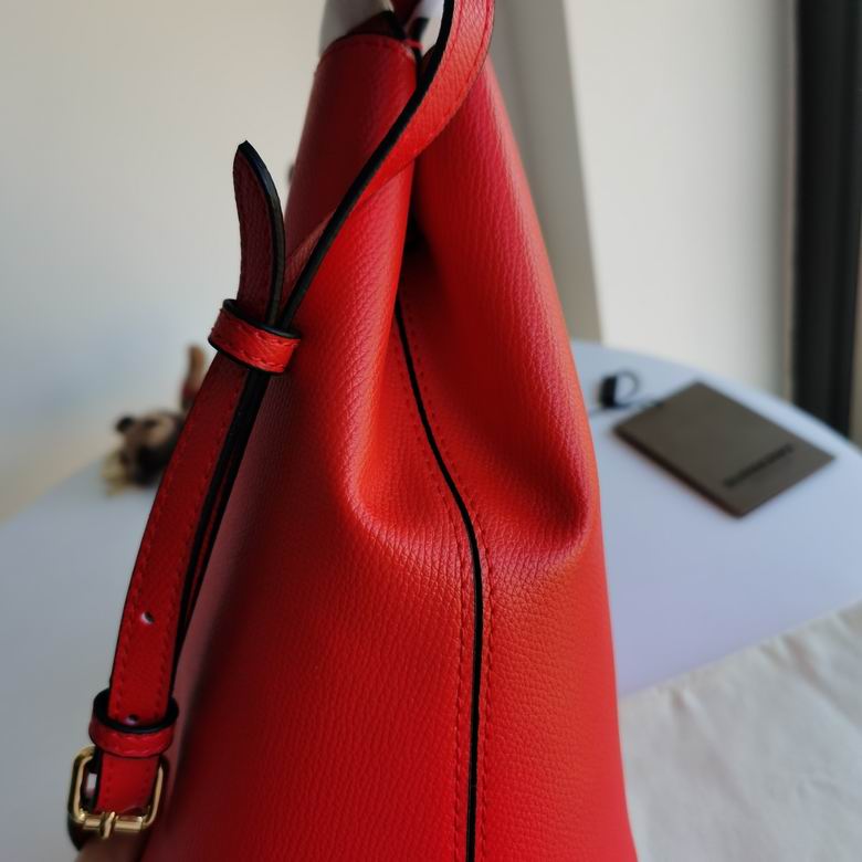 1531 18.5X23X15cm XM 8