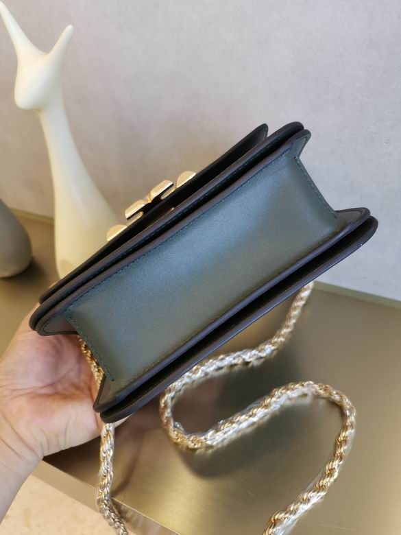 206 13.5X19X6.5cm TB 2