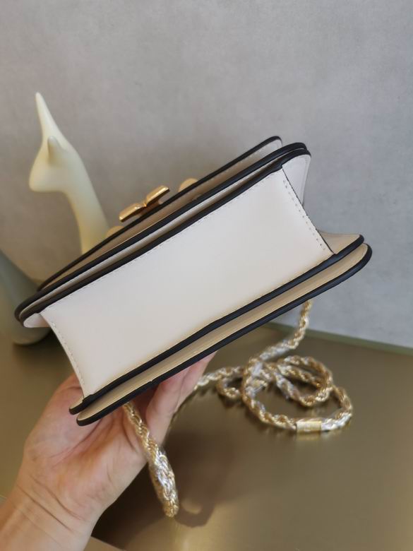 206 13.5X19X6.5cm TB 5