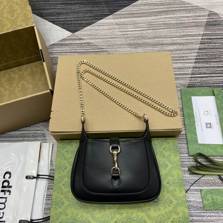 782889 19.5X18X3.5cm MP 4colour