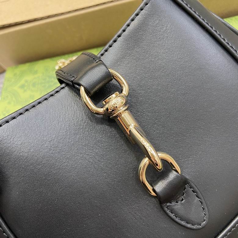 782889 19.5X18X3.5cm MP 4colour