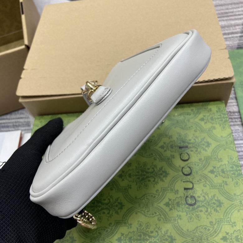 782889 19.5X18X3.5cm MP 4colour