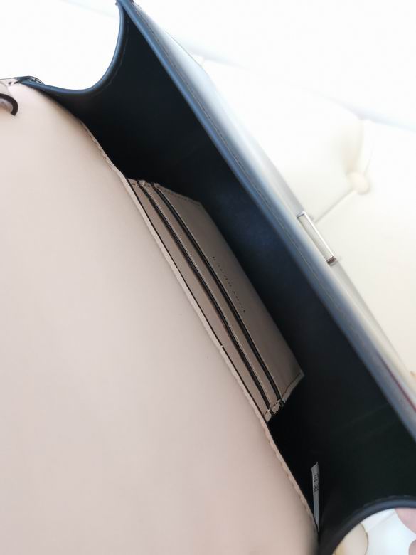 898 12X19.5X6.5cm TB 4