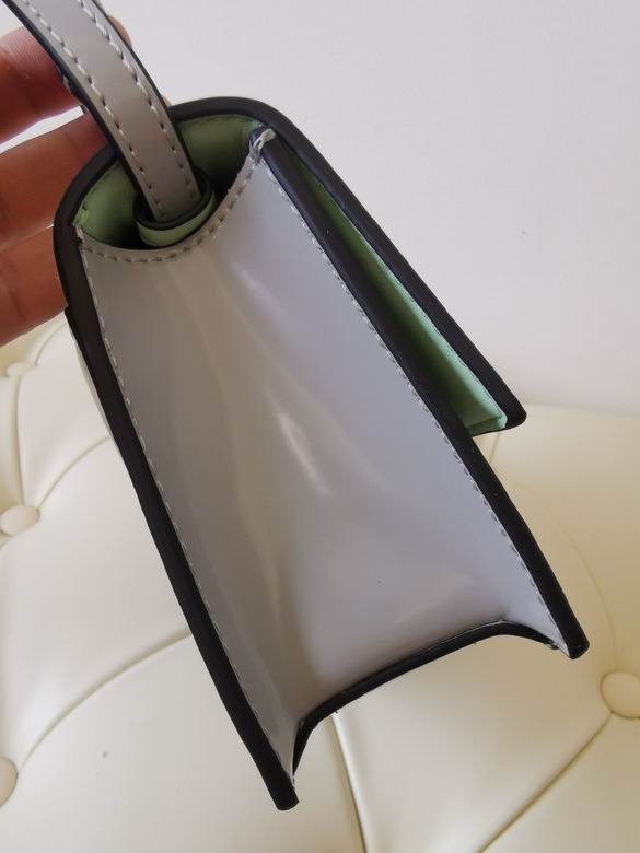 898 12X19.5X6.5cm TB 1