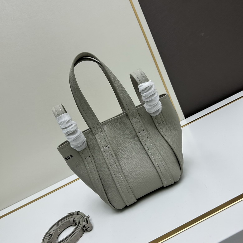 Balenciaga 1090 17x15x13cm ww1